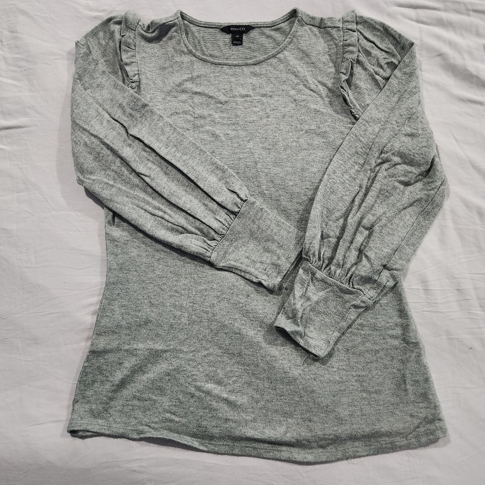 2/25 or 3/30 RW&CO Light Green long sleeve top with Shoulder ruffle (EUC Size L)